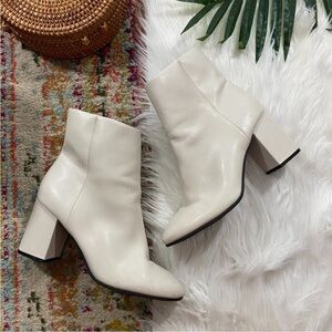Altar'd State Neutral White Faux Leather Heeled Ankle Boots Bootie Size 8